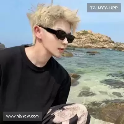 华菁俭